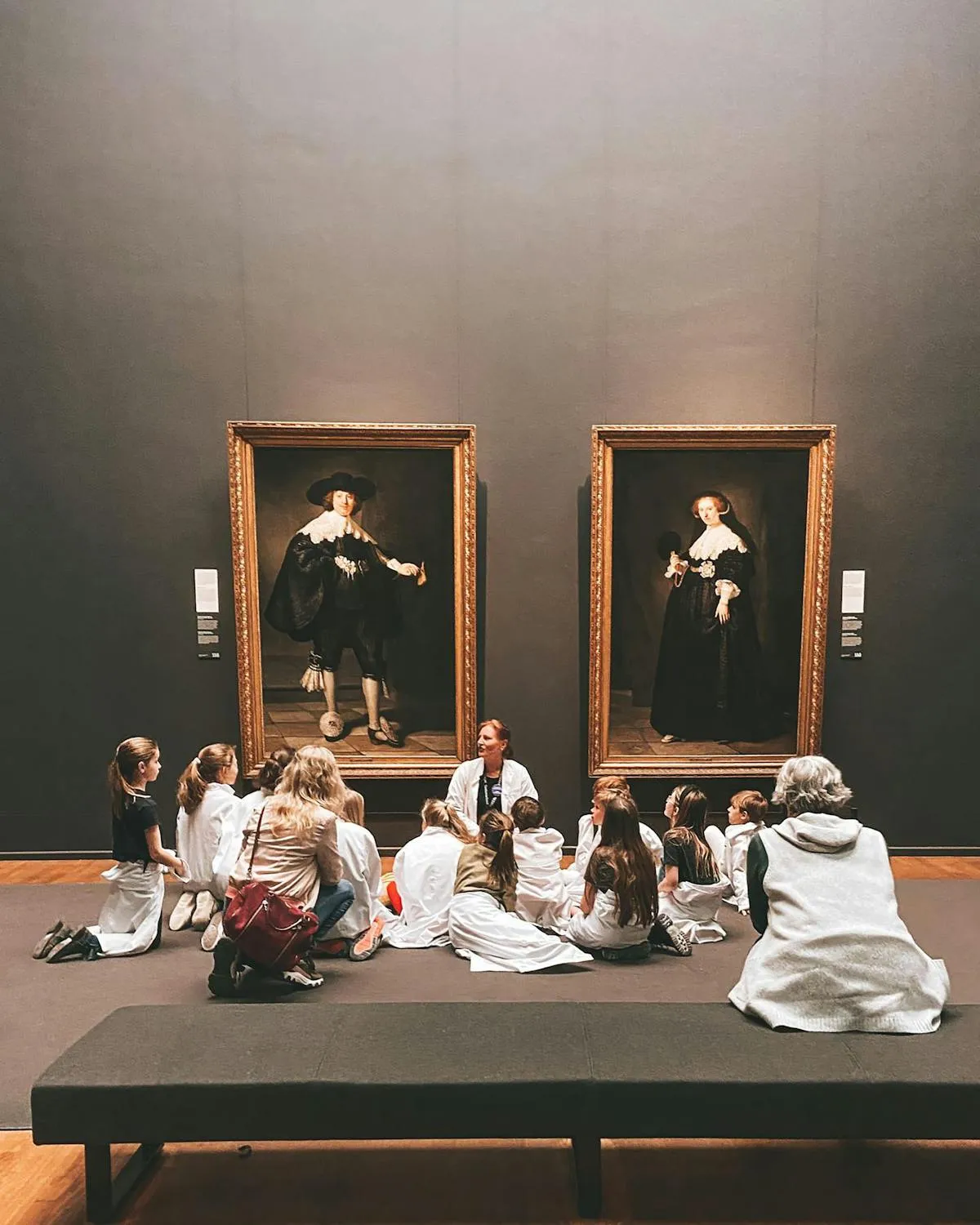 Students learning on a museum field trip